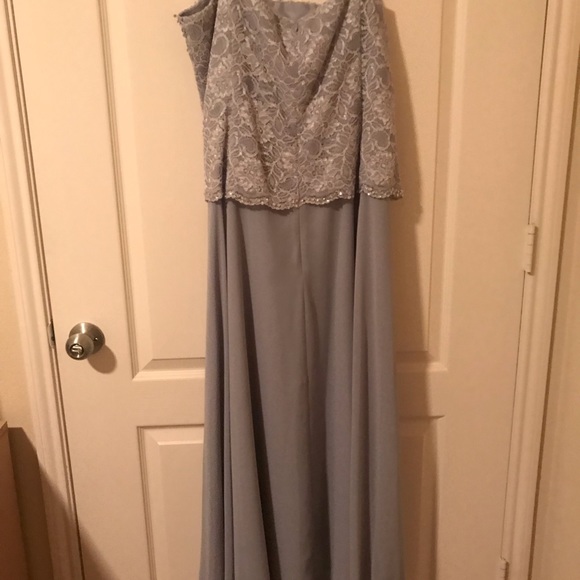 Emma Street Mother of the Bride Dress - Picture 2 of 7